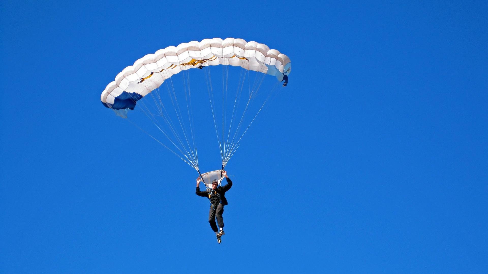 加拿大队未来之路：如何通过优化团队阵容与战术布局实现更好成绩